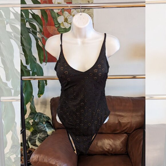 BERLOOK / BNWT / XS / M / XL / MediumOne Piece Swimsuit - Picture 3 of 5